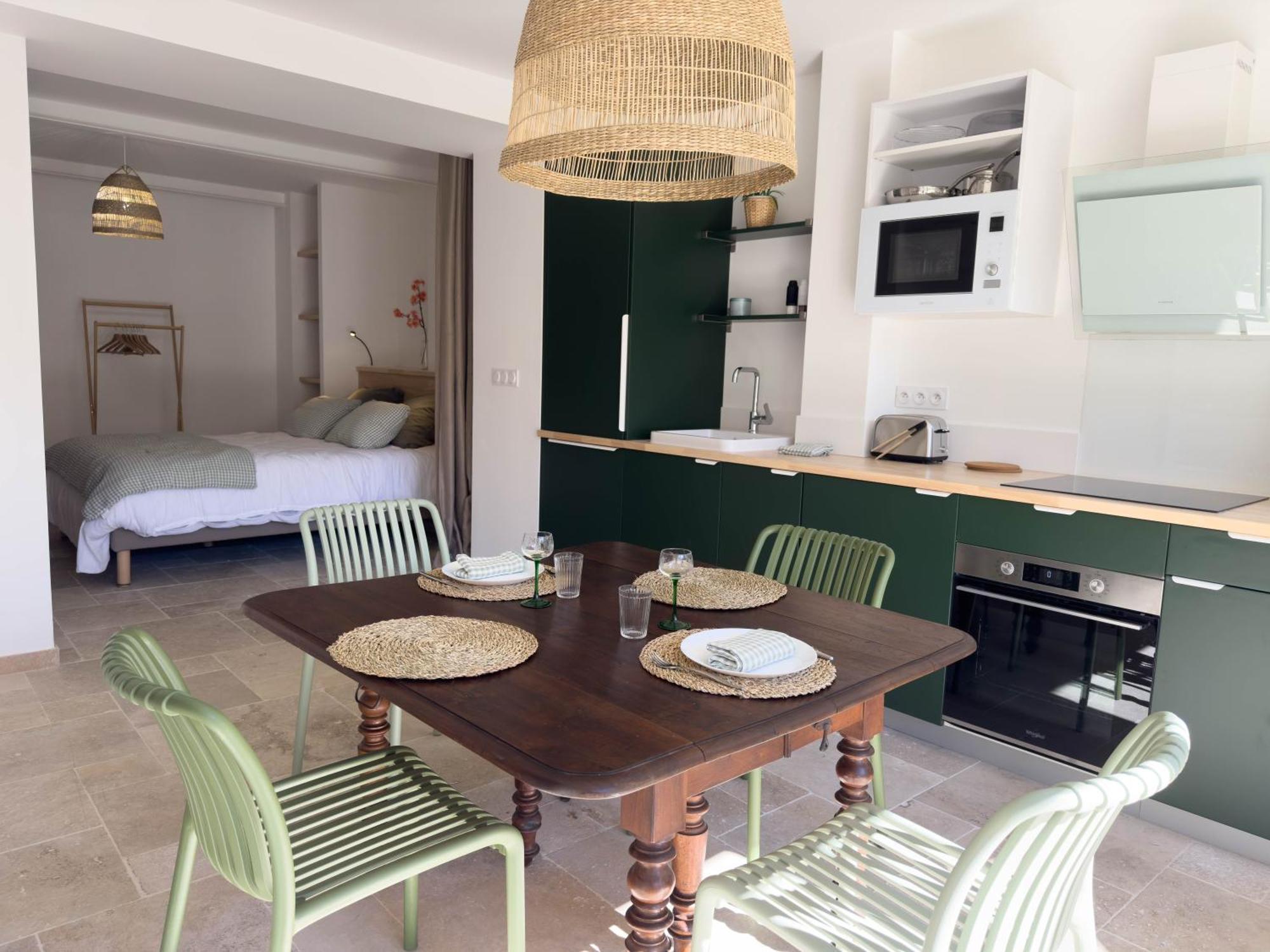 Les Suites Du 13 Aigues-Mortes Bagian luar foto